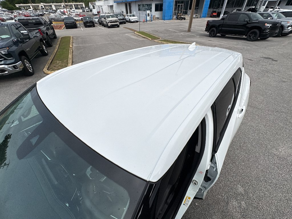 Used 2025 Summit White Chevrolet 2LT image 12