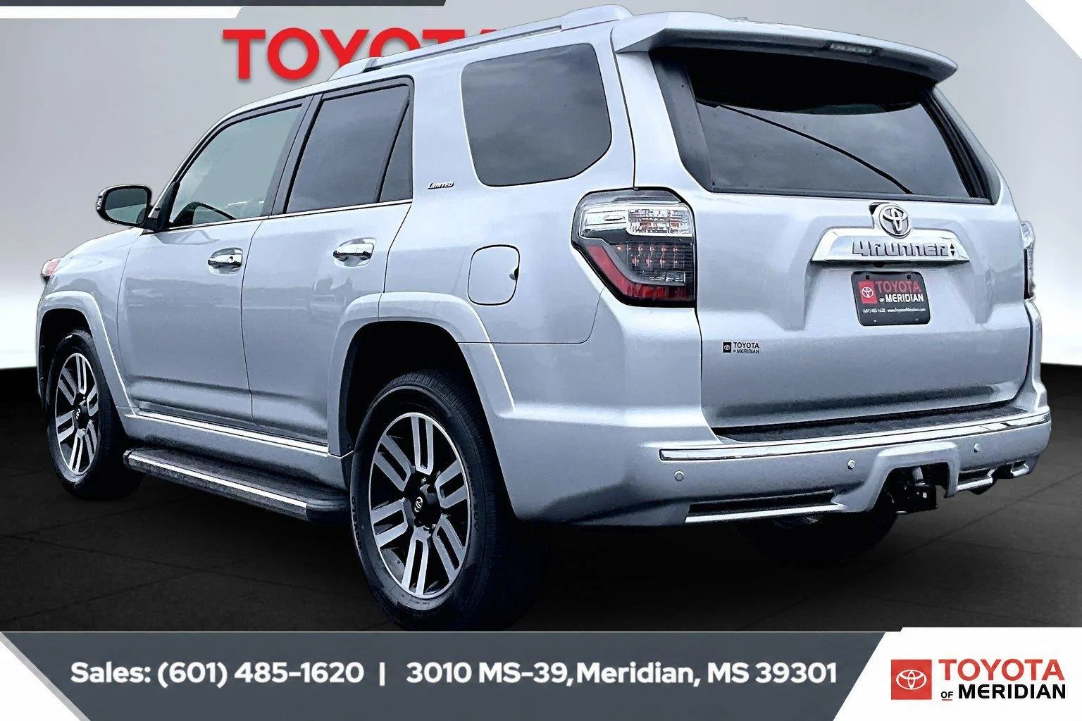 Used 2022 Classic Silver Metallic Toyota Limited image 2