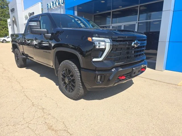 2026 Chevrolet Silverado HD LT 4WD Crew Cab Standard Box's photo