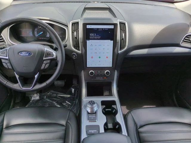 Used 2021 Red Ford SEL image 15