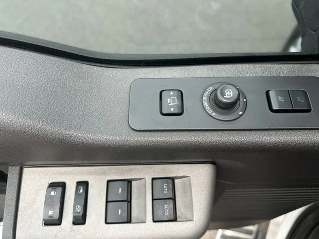 Used 2016 White Ford Lariat image 14
