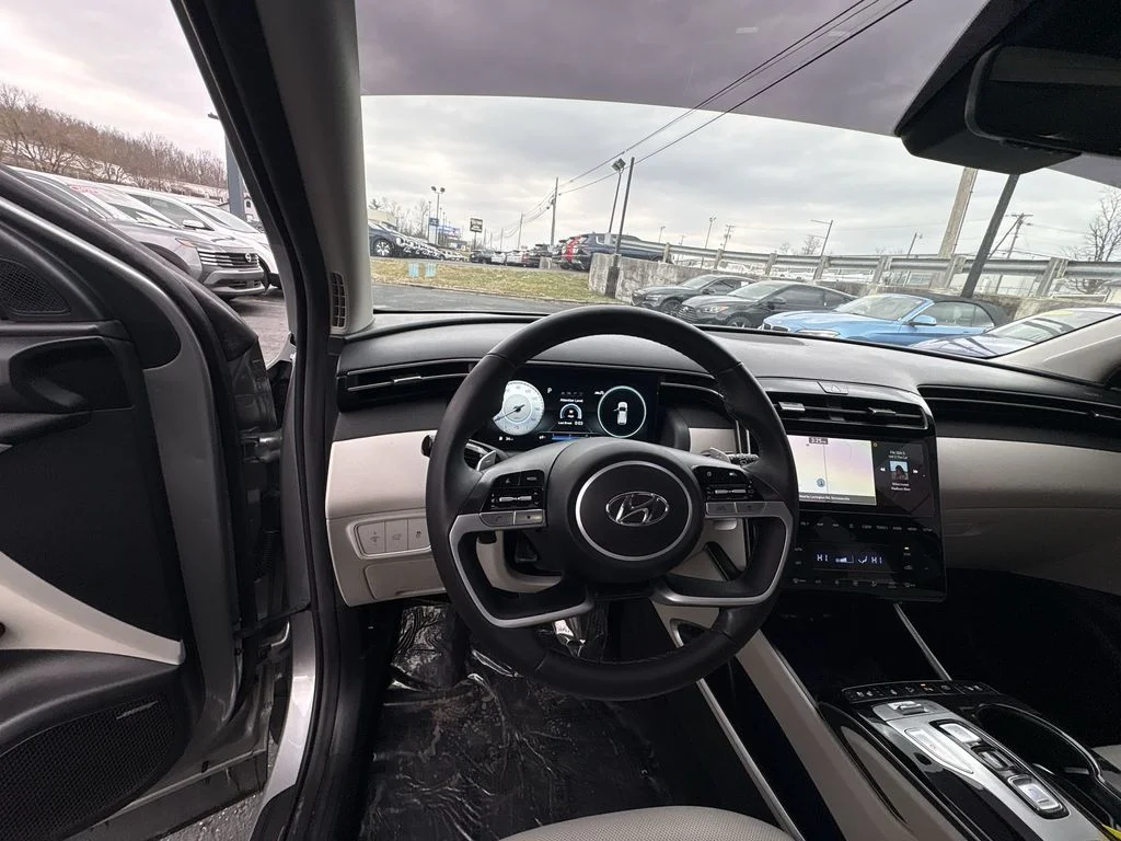 Used 2023 Silver Hyundai Limited image 11