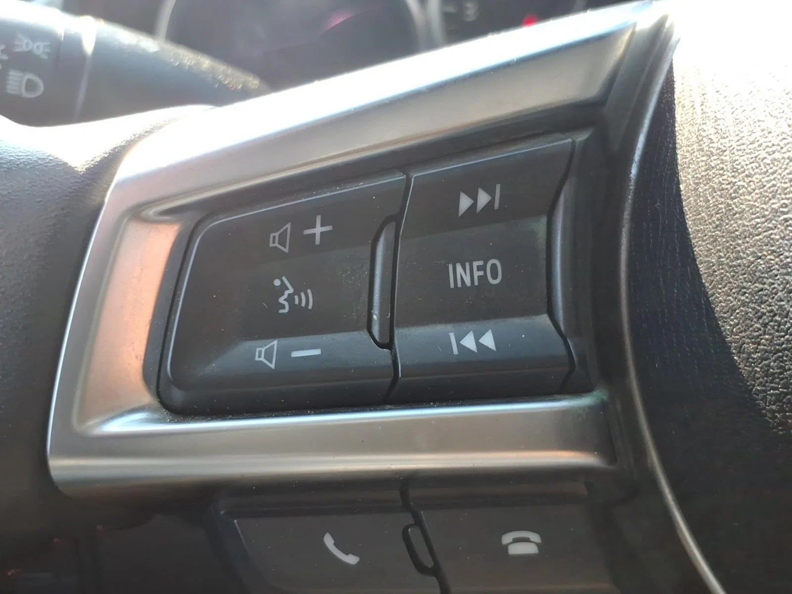 Used 2018 Machine Gray Mazda Club image 15
