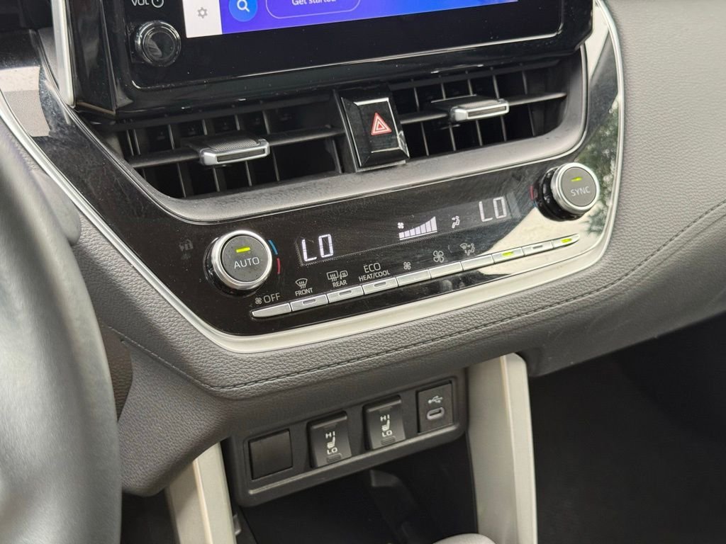 Used 2025 Black Toyota XLE image 34
