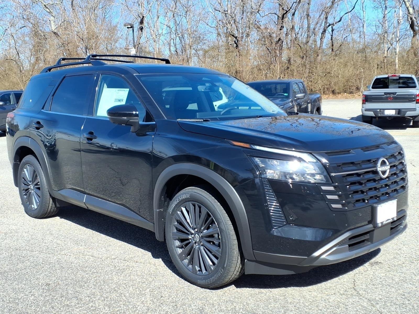 New 2026 Super Black Nissan SL image 3