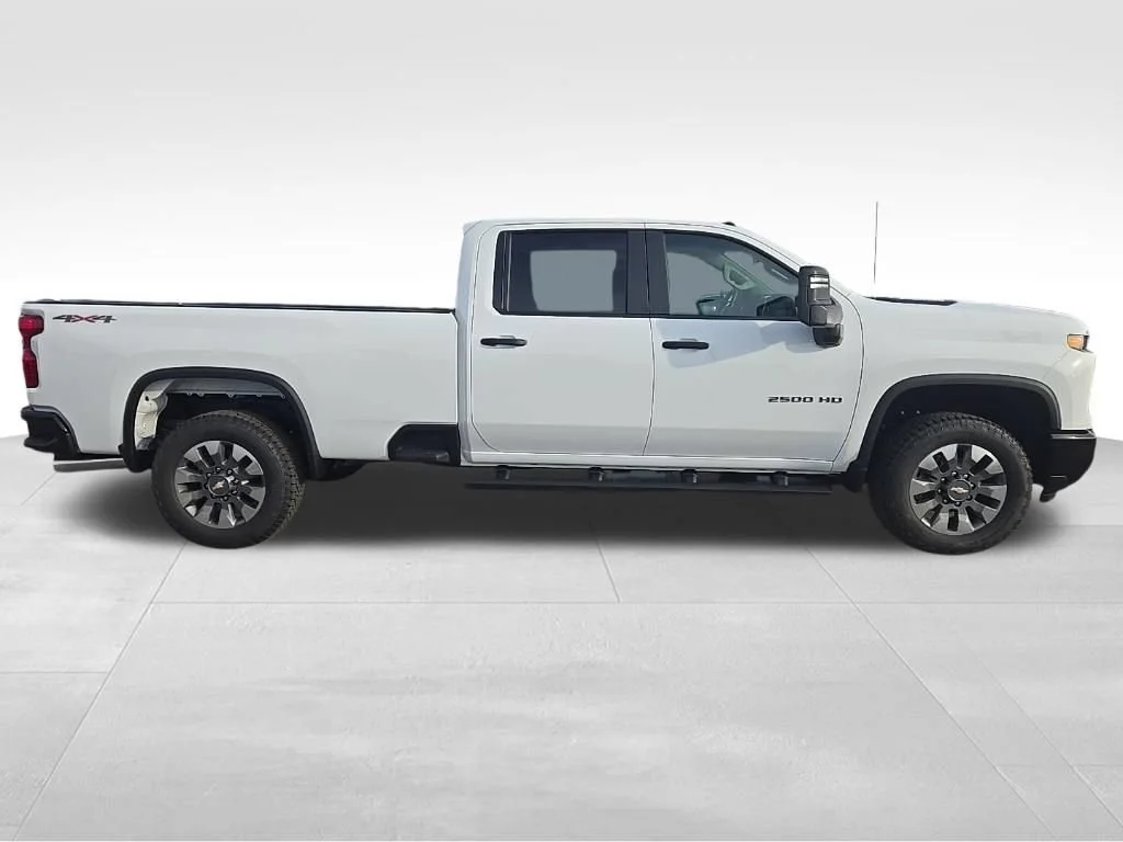 2026 Chevrolet Silverado 2500 HD Custom - Photo 8