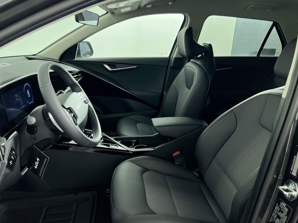New 2026 Interstellar Gray Kia WIND image 10