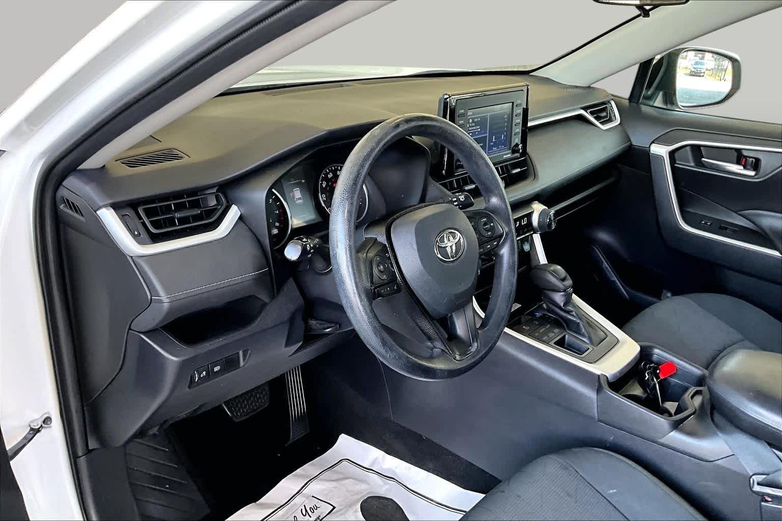 Used 2021 Super White Toyota XLE image 17