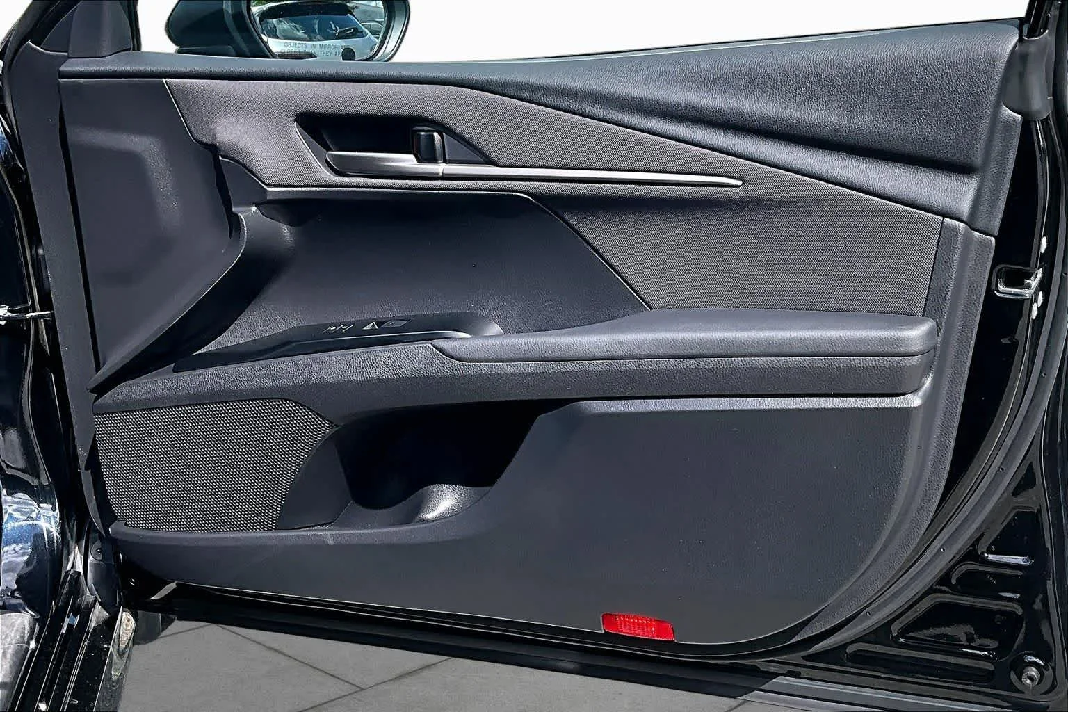 2025 Toyota Camry LE - Photo 23