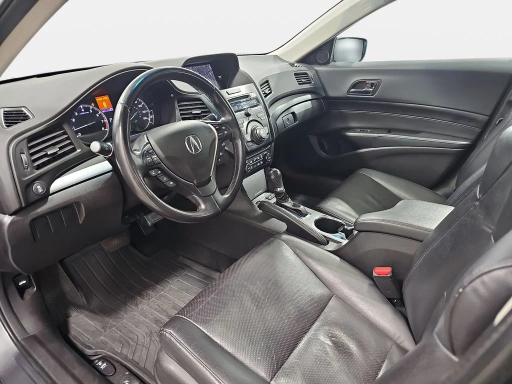 Used 2013  Acura 2.0L image 18