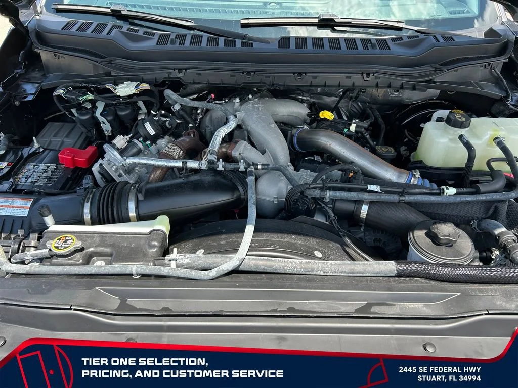 Used 2024 Gray Ford LARIAT image 27