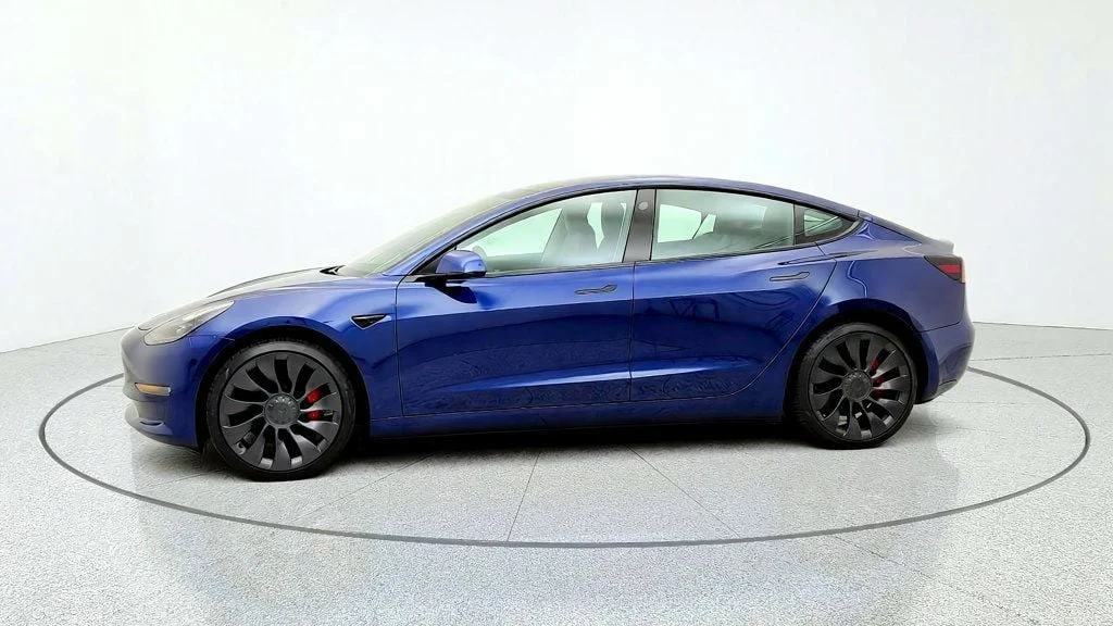 Used 2022 Deep Blue Metallic Tesla Performance AWD image 8