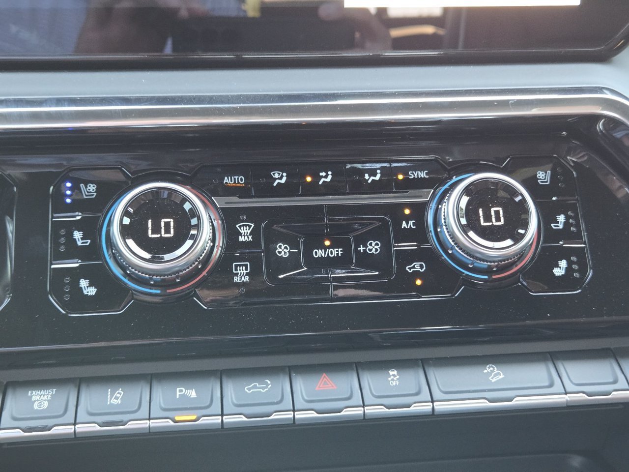 New 2026 Onyx Black GMC Denali Ultimate image 36