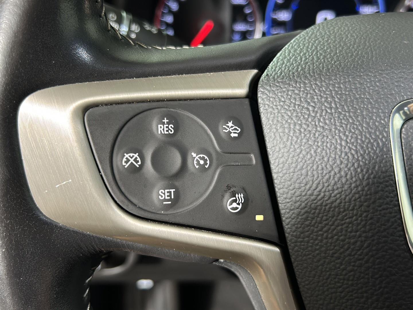 Used 2022 Marine Metallic GMC Denali image 26