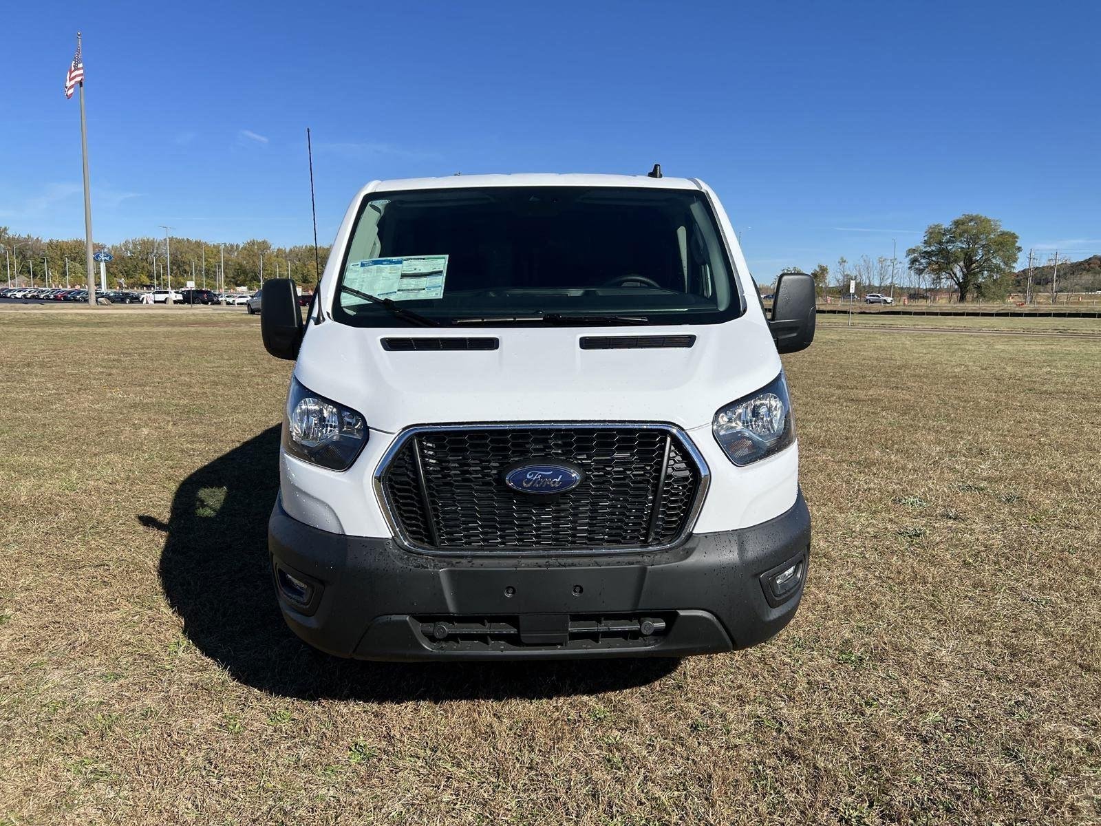 Used 2024 Oxford White Ford 350 image 3