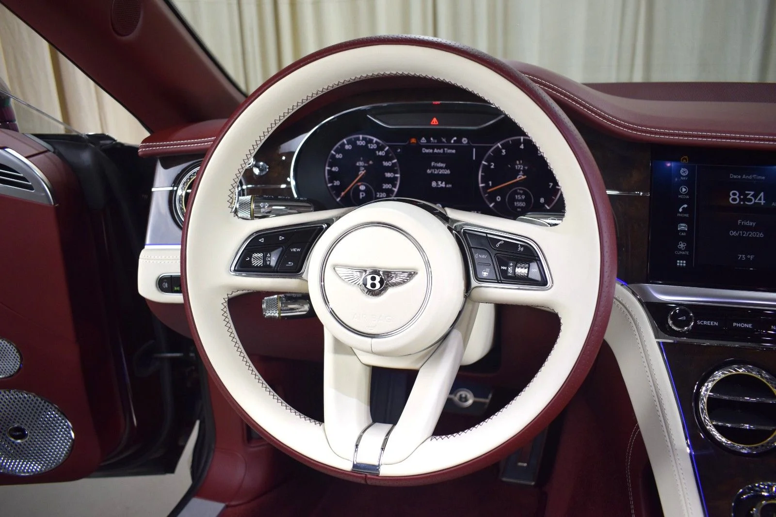 Used 2021 Red Bentley  image 4