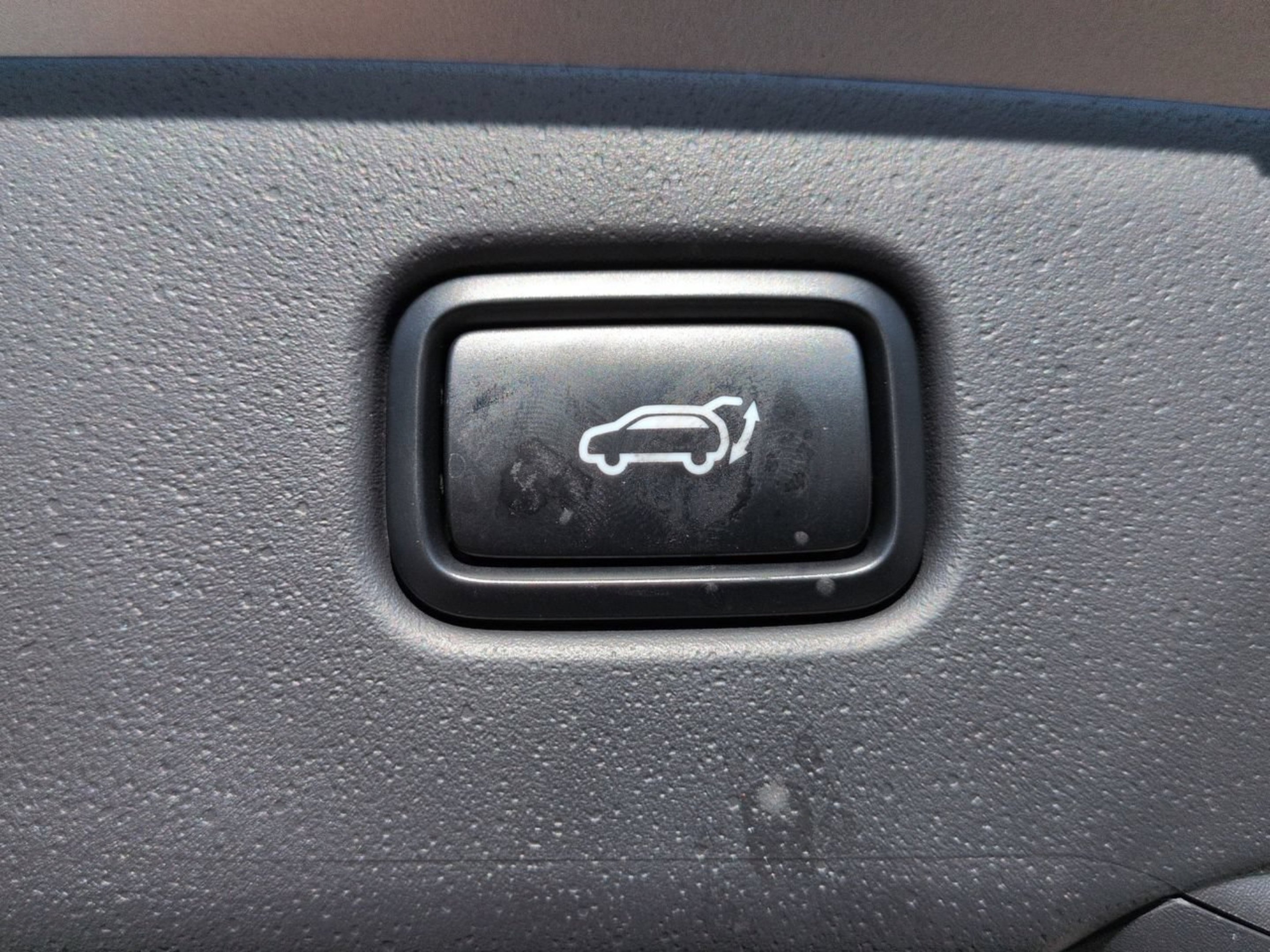 Certified Used 2023 Steel Gray Kia Wind image 11