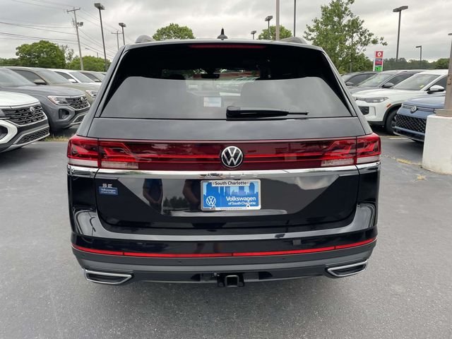 New 2026 Black Volkswagen 2.0T SE w/Technology image 5