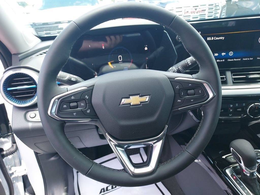 2026 Chevrolet Trax LT - Photo 14