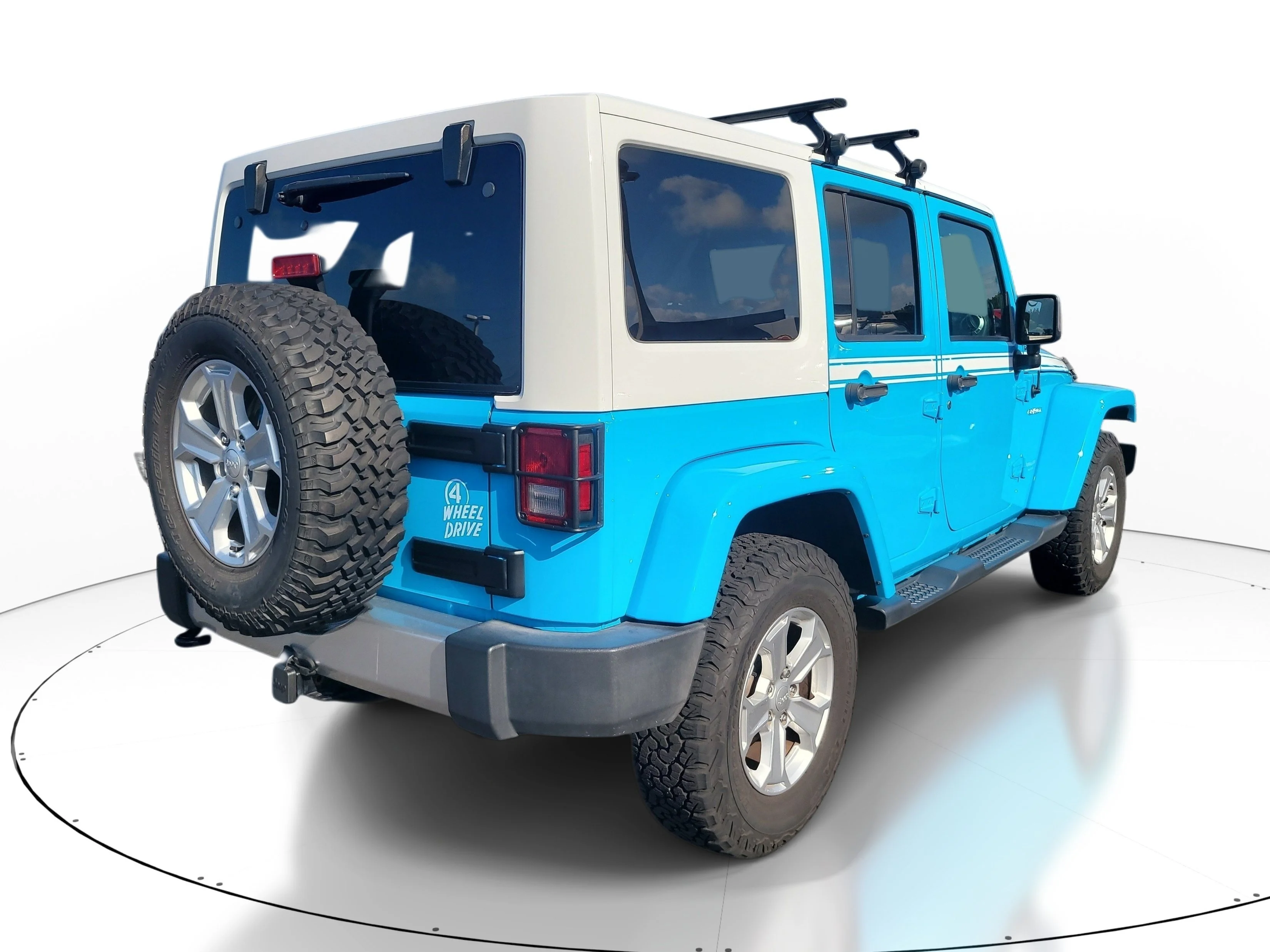 Used 2017 Chief Clearcoat Jeep Chief Edition image 4