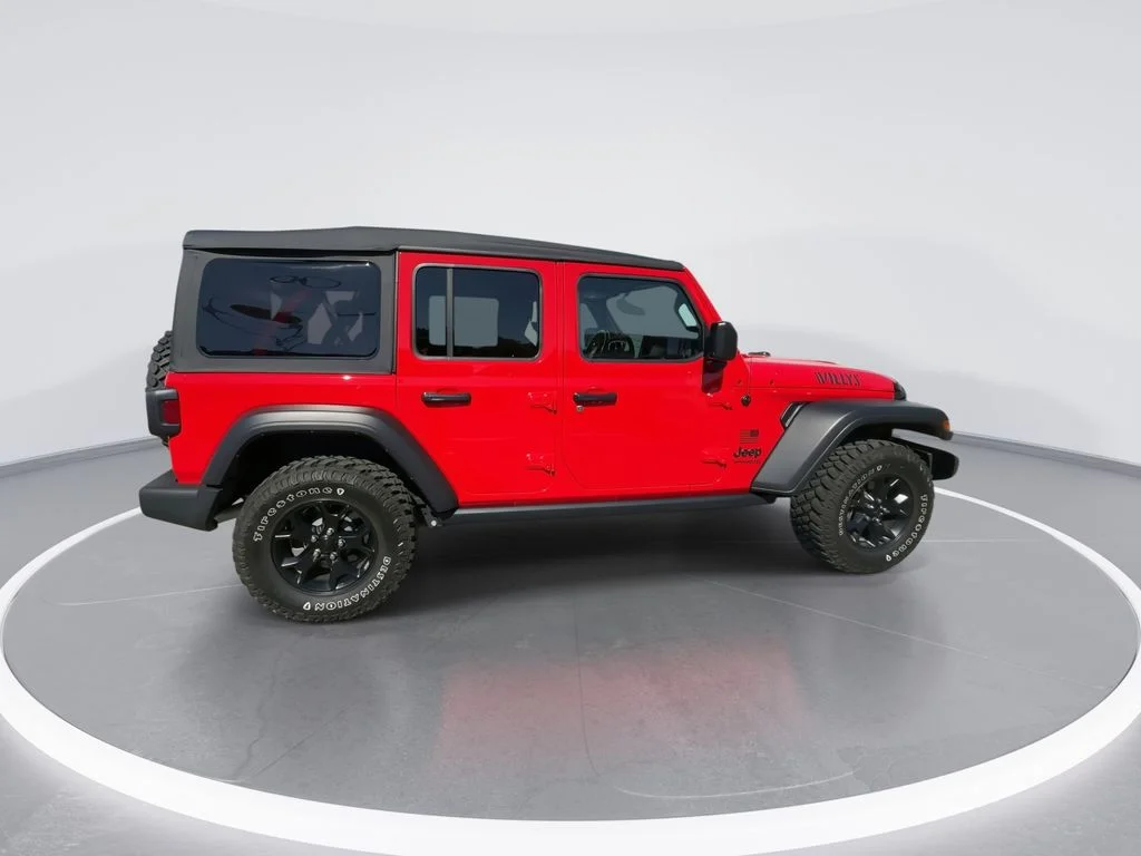 Used 2021 Red Jeep Unlimited Willys image 9