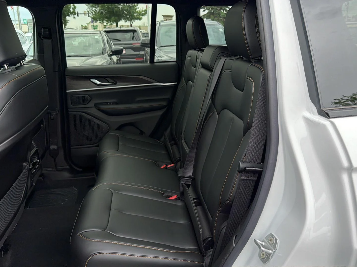 New 2026 Bright White Clearcoat Jeep 85th Anniversary Edition image 20