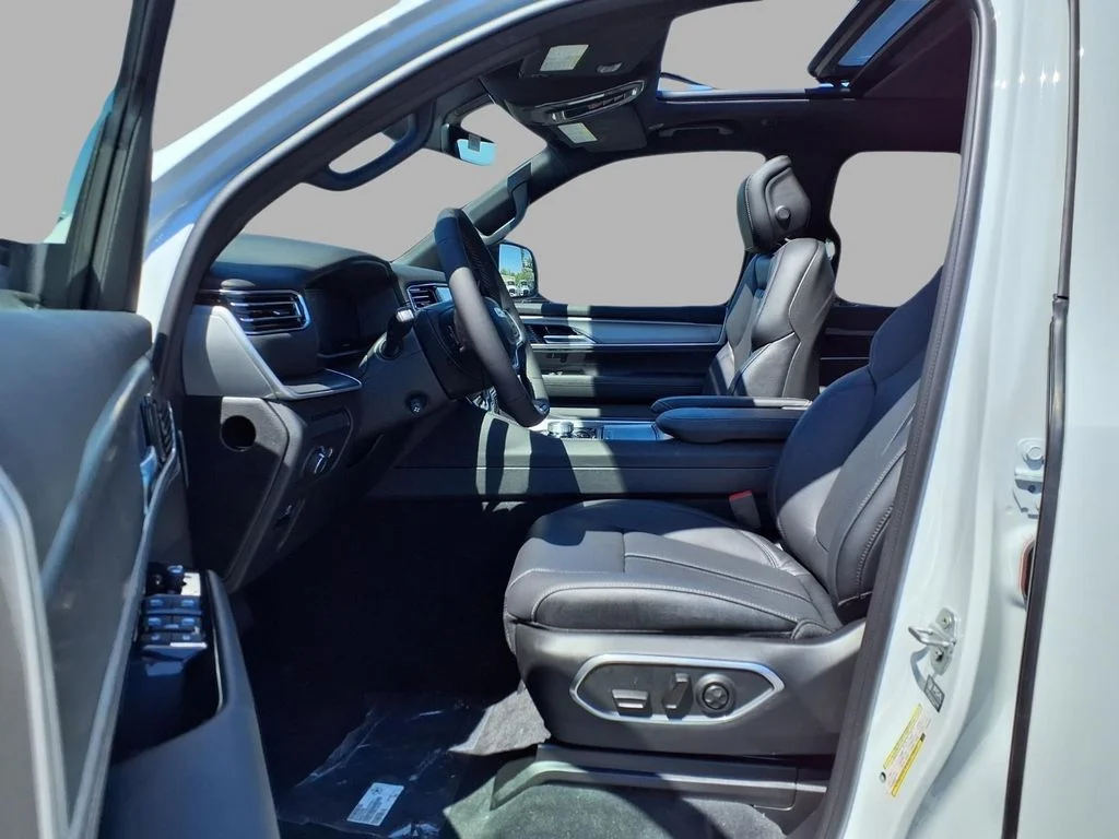 New 2026 Bright White Clearcoat Jeep Limited Altitude image 24