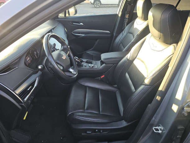Used 2023 Silver Cadillac Premium Luxury image 9