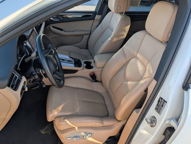 Used 2022 White Porsche  image 4