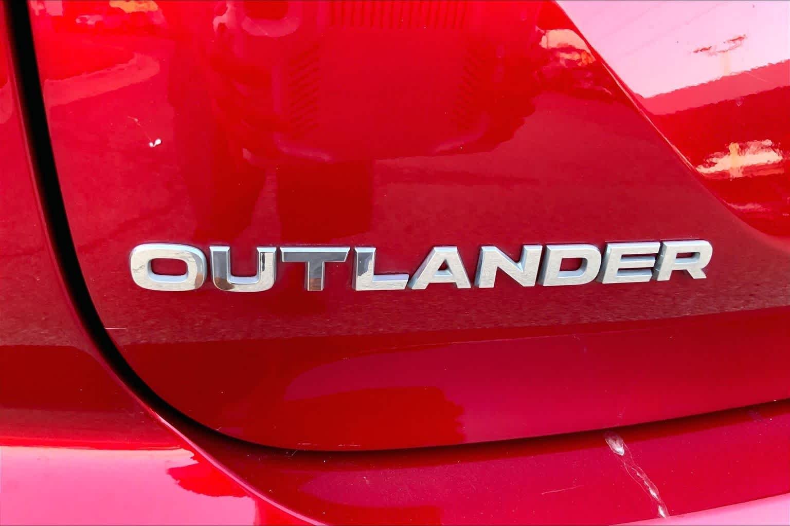 Used 2025 Red Diamond Mitsubishi SE image 30