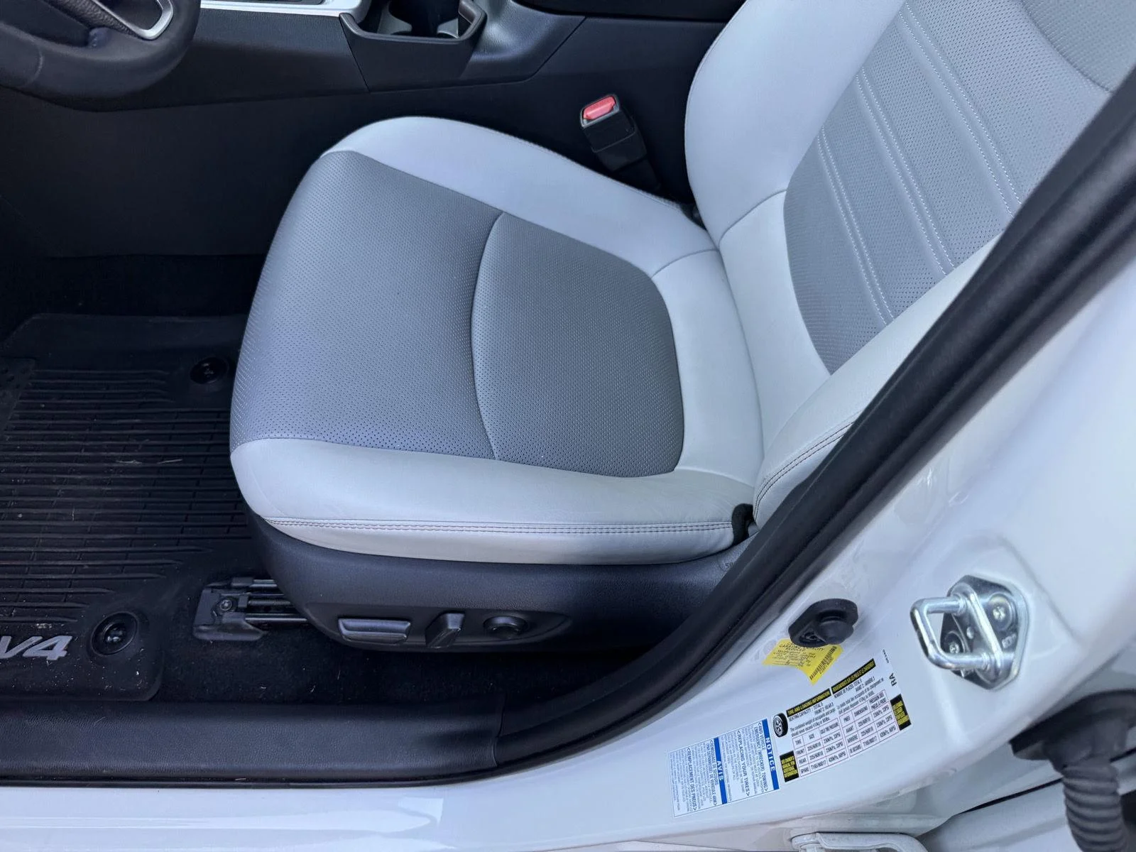 Used 2021 Blizzard Pearl Toyota Hybrid Limited image 10