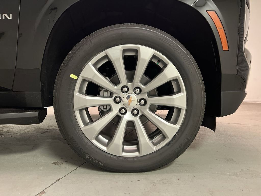 2026 Chevrolet Suburban Premier - Photo 10