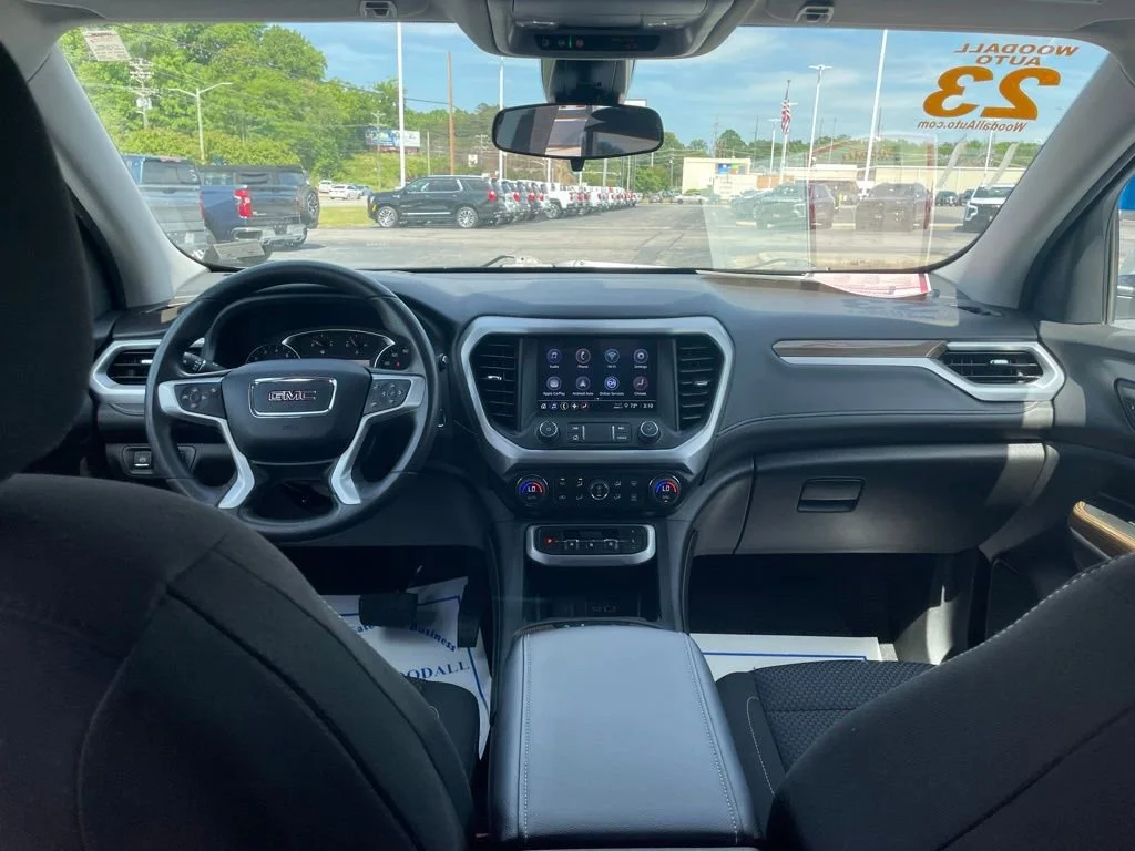 Used 2023 Summit White GMC SLE image 28