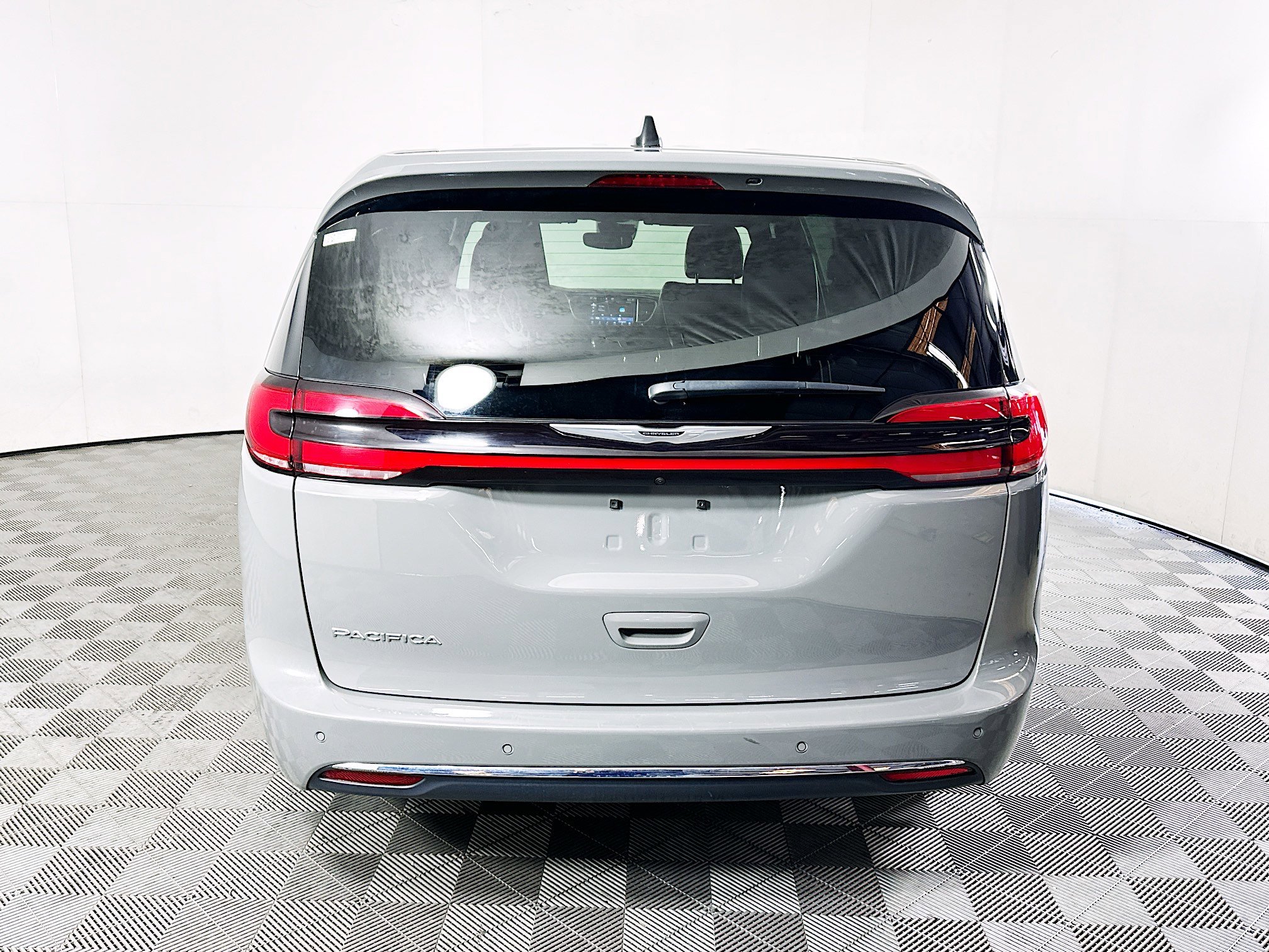 2025 Chrysler Pacifica thumbnail 6