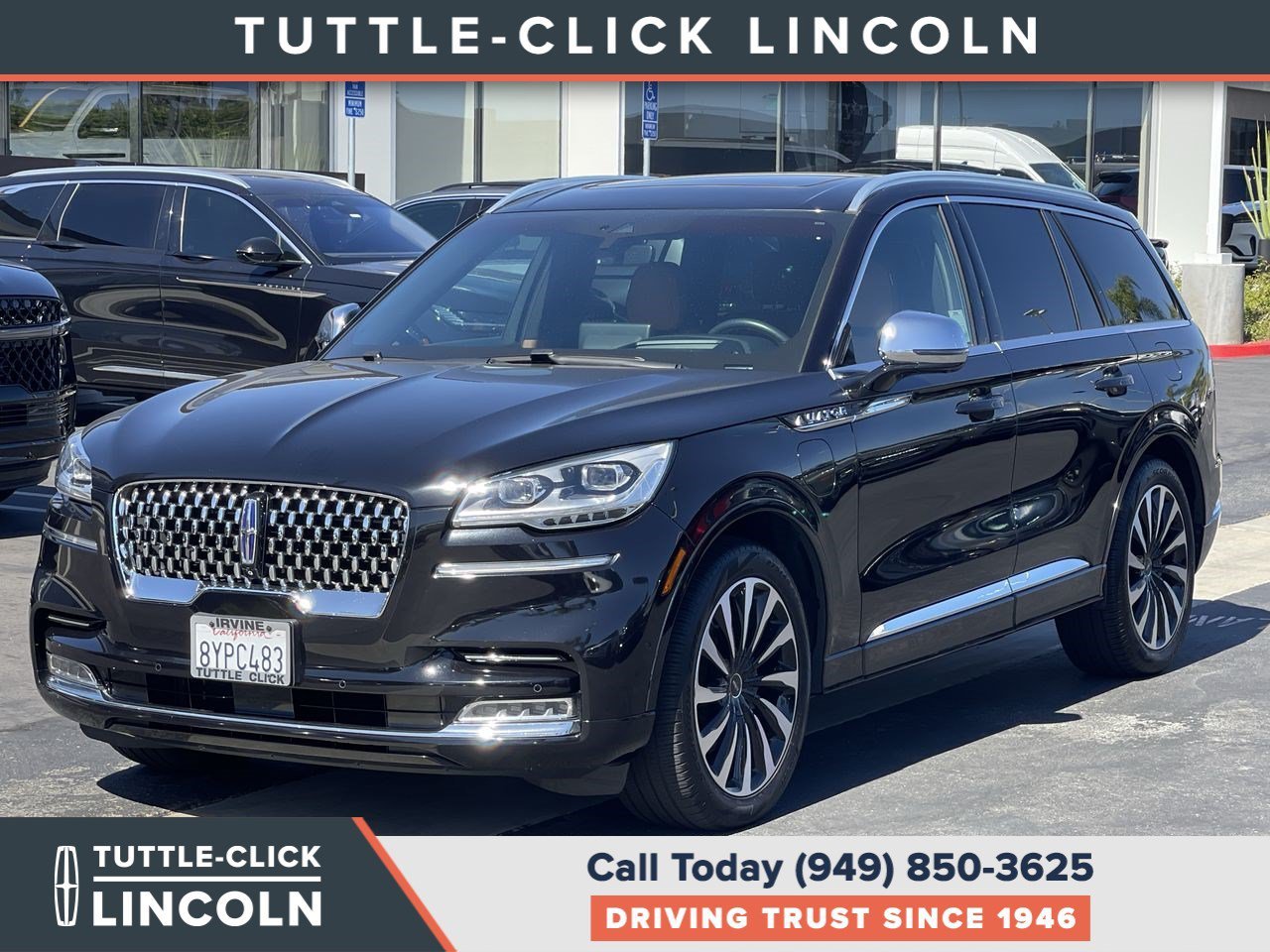 Certified Used 2022 Black Lincoln Black Label Grand Touring image 3