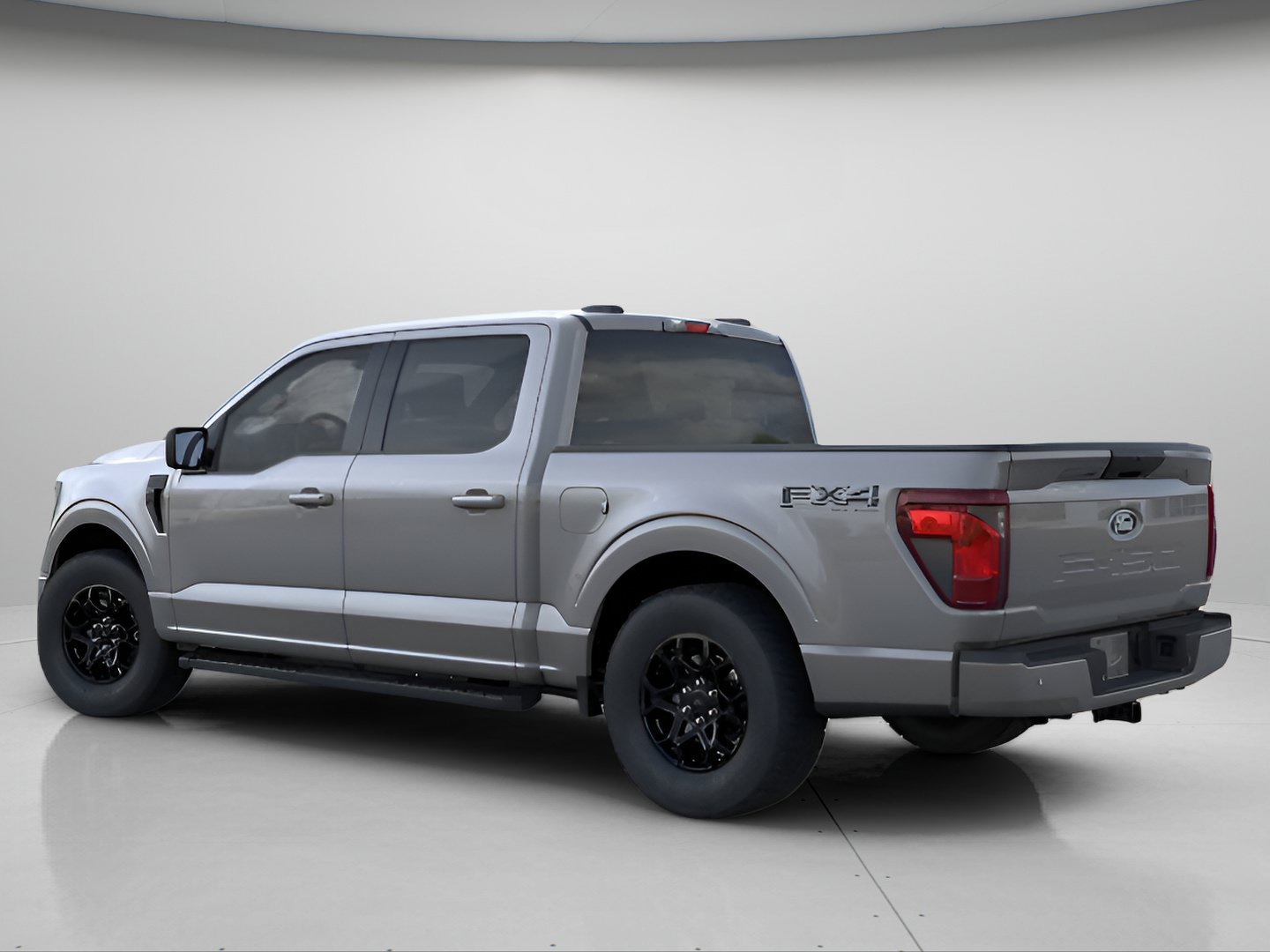 New 2026 Carbonized Gray Metallic Ford XLT image 4