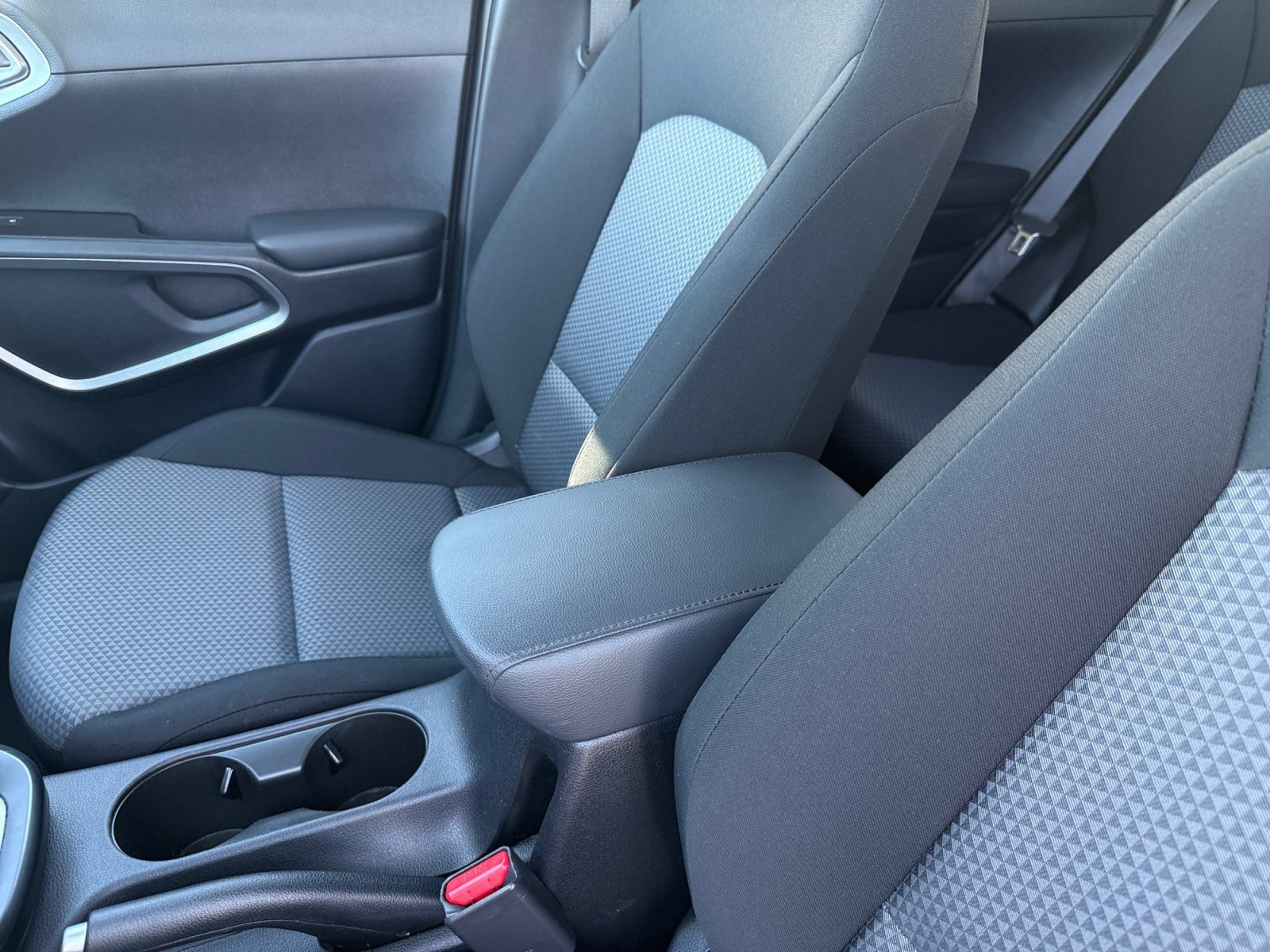 Certified Used 2023 Snow White Pearl Kia LX image 14