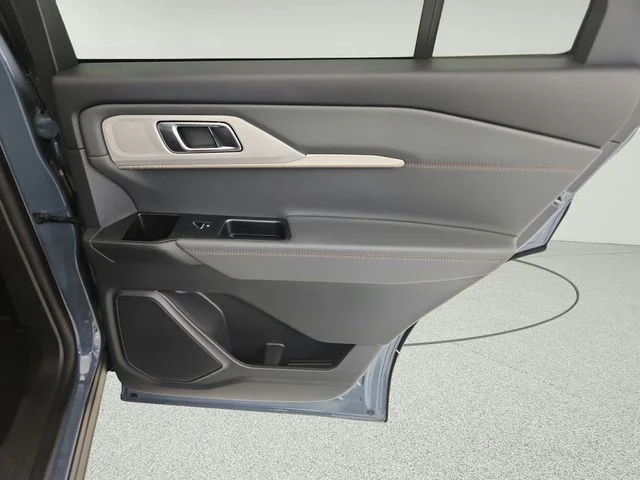 New 2026 Vapor Blue Metallic Ford Active image 28