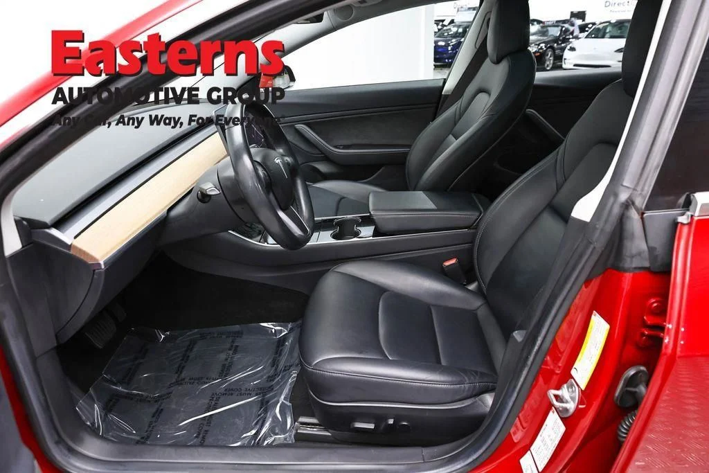 Used 2018 Red Tesla Long Range image 15