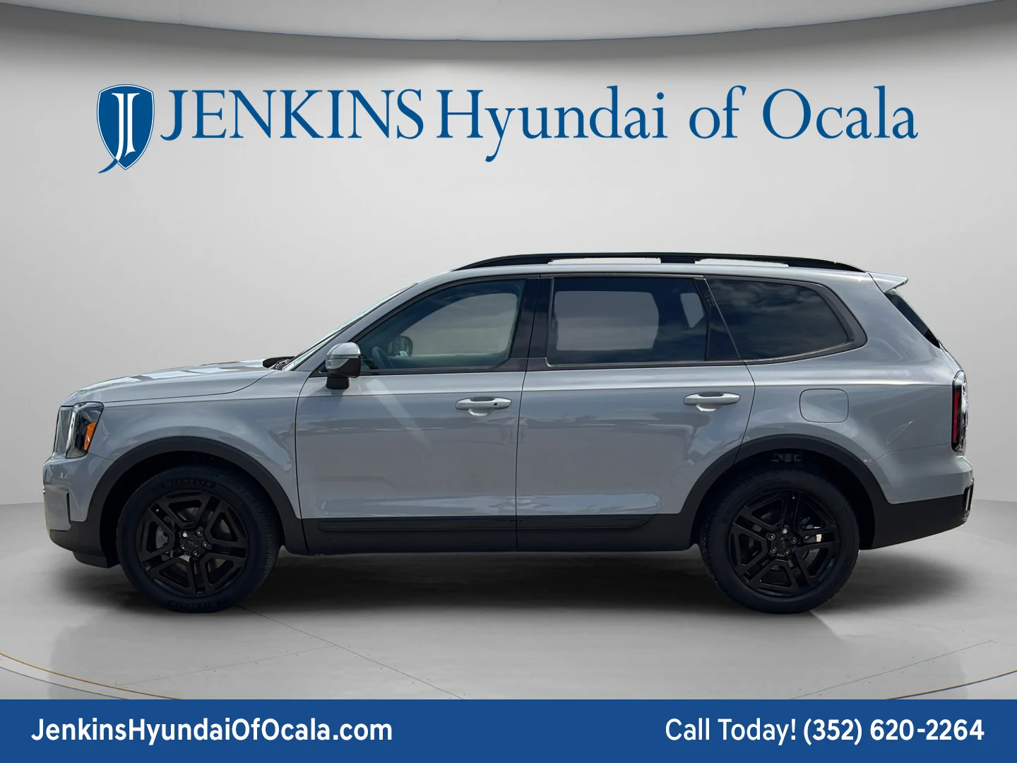 Used 2025 Wolf Gray Kia EX X-Line image 6