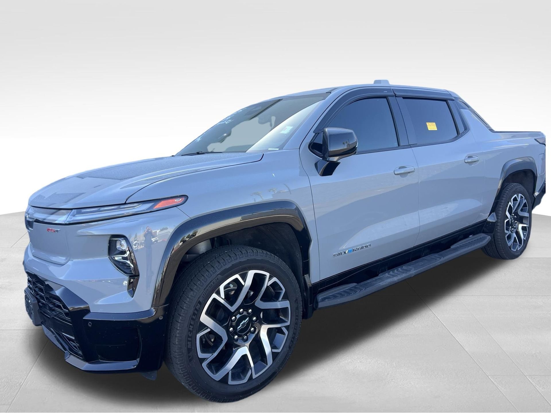 Used 2025 Gray Chevrolet RST image 9