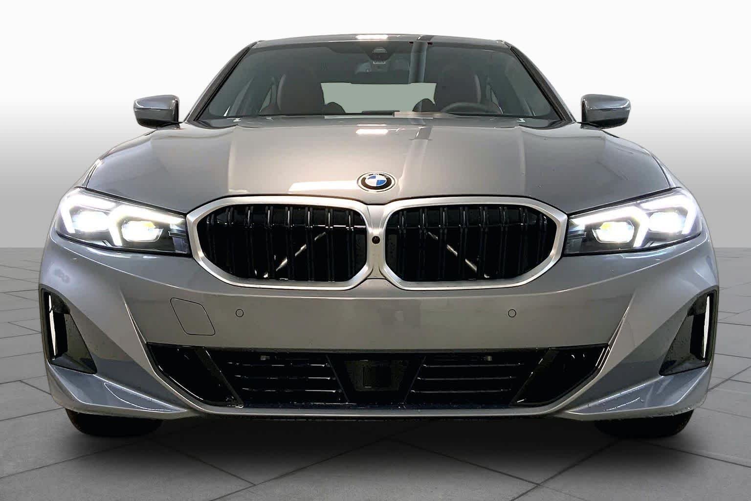 New 2026 Skyscraper Grey Metallic BMW 330i NA xDrive image 3