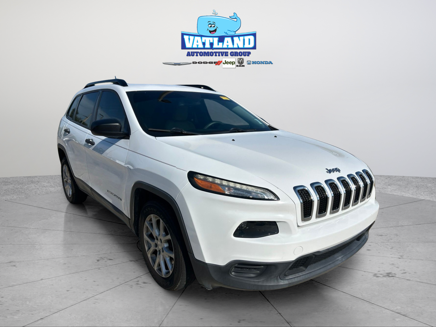 Used 2015 White Jeep Sport image 7