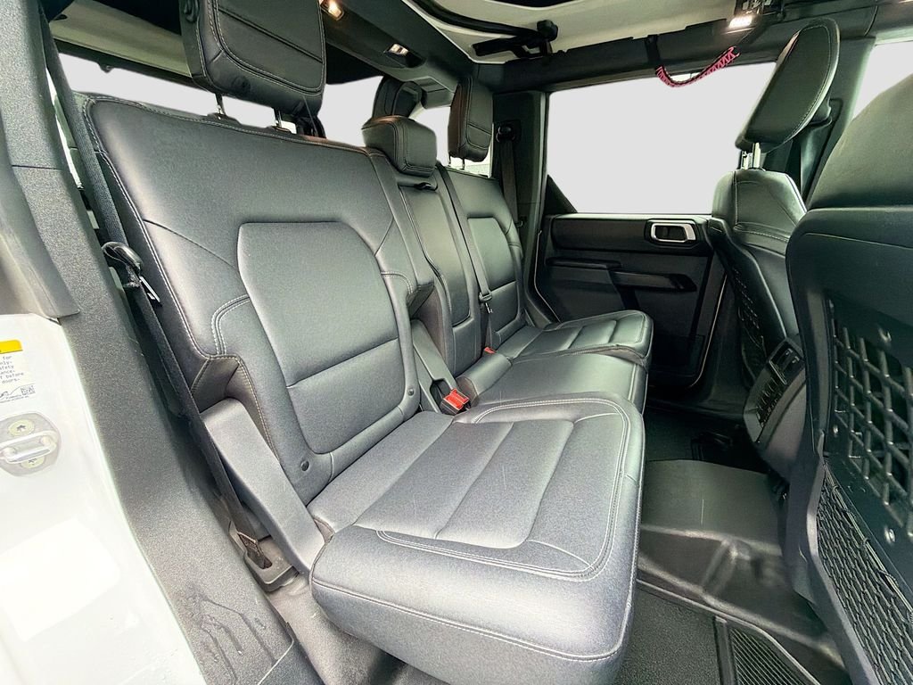 Used 2025 OXFORD WHITE Ford Badlands image 26