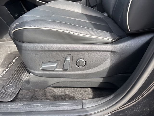 Certified Used 2023 Black Hyundai XRT image 14