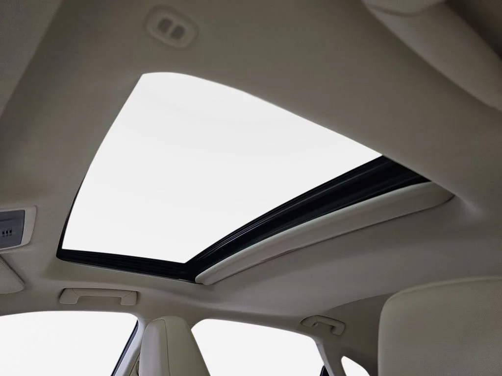 Used 2017 Beige Lexus 350 image 31