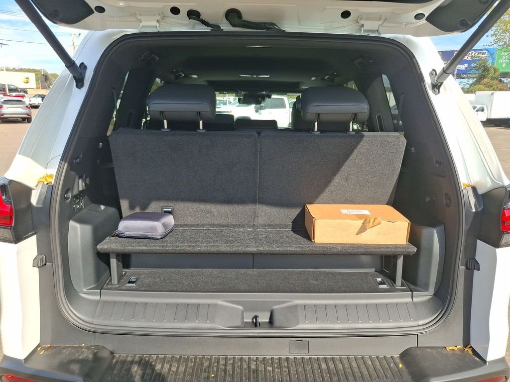 2025 Lexus LX 700h Luxury - Photo 20