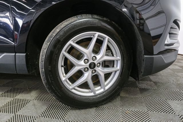 Used 2024 Black Ford SEL image 15