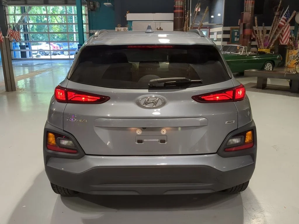 Used 2020 Silver Hyundai SEL Plus image 9