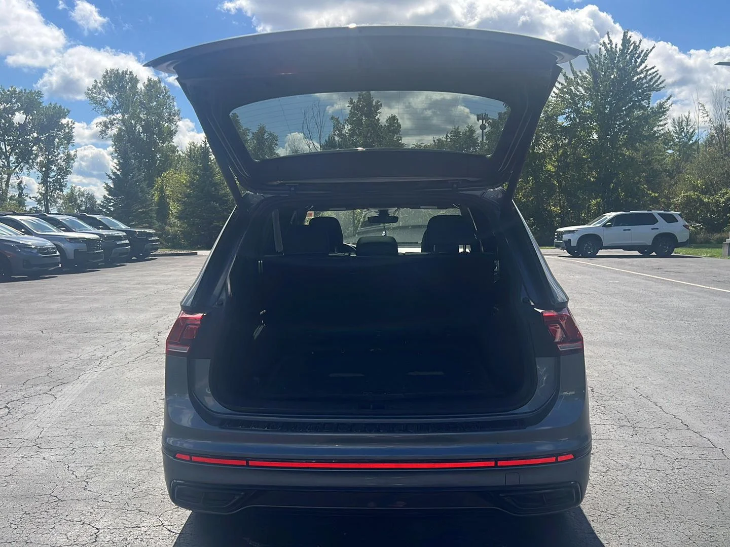 Used 2024 Platinum Gray Metallic Volkswagen SE R-Line Black image 17